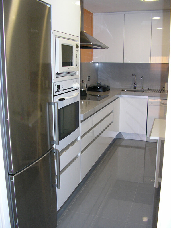 Cocina reformada Av. Los Pinos. Murcia